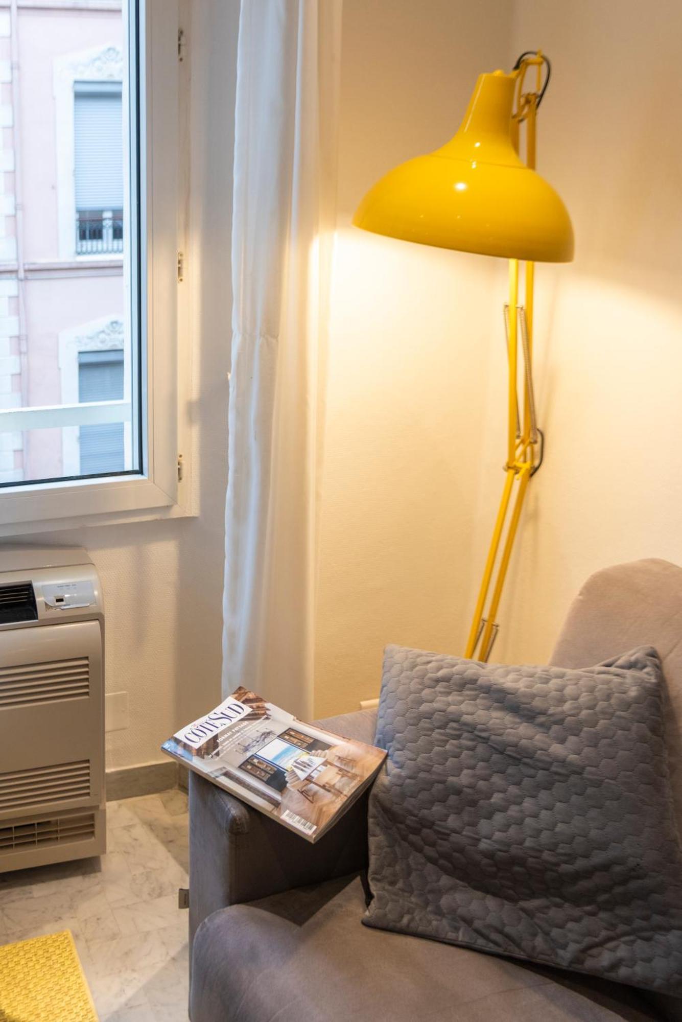 Lovely Renovated 45M2 In The Hearth Of Cannes Exterior photo
